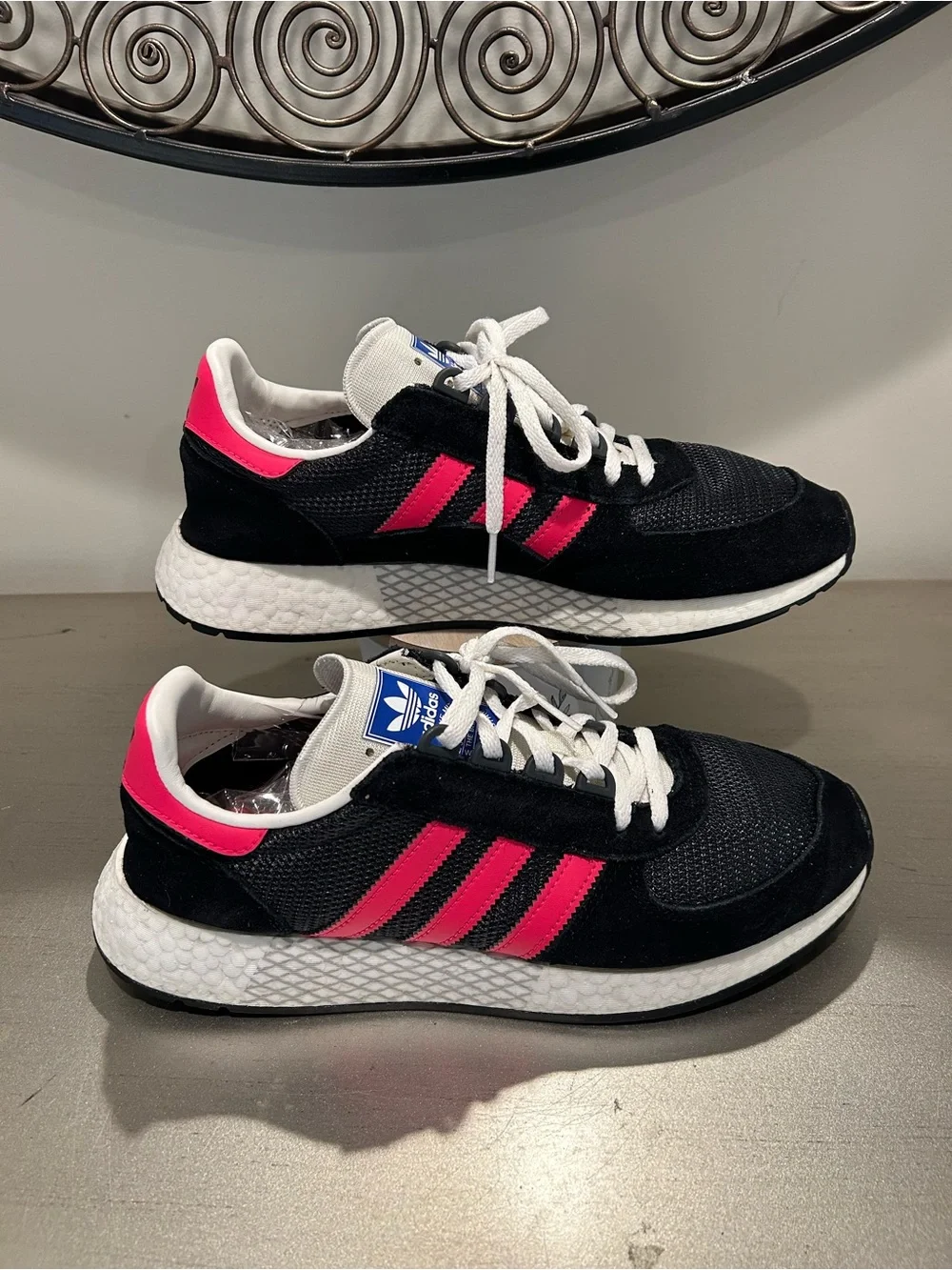 Adidas Originals Marathon Tech sneakers (ART G27419), Men's 9.5 - Picture 1 of 7
